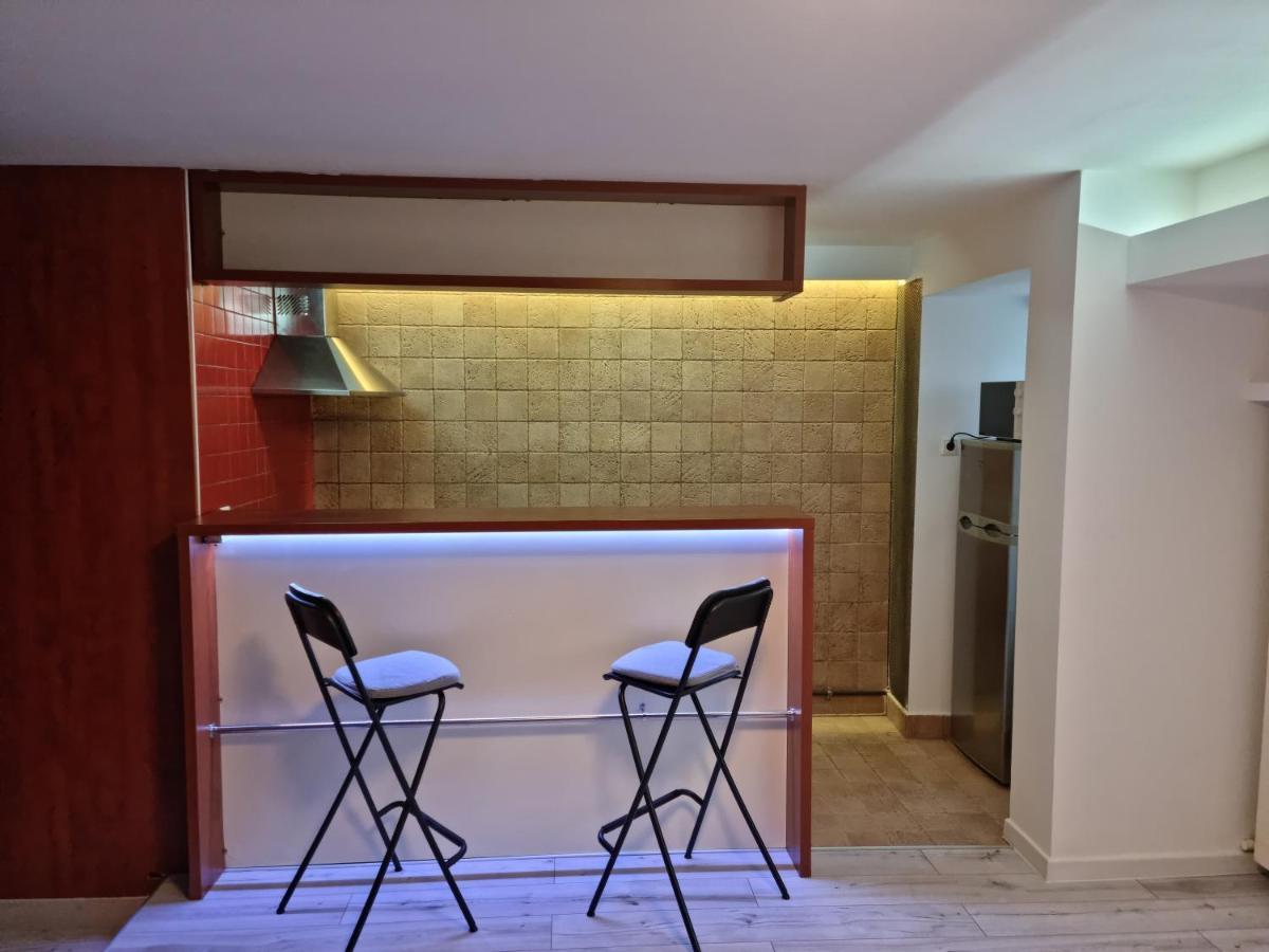 Nerva Traian Studio Apartment Bukares Bagian luar foto